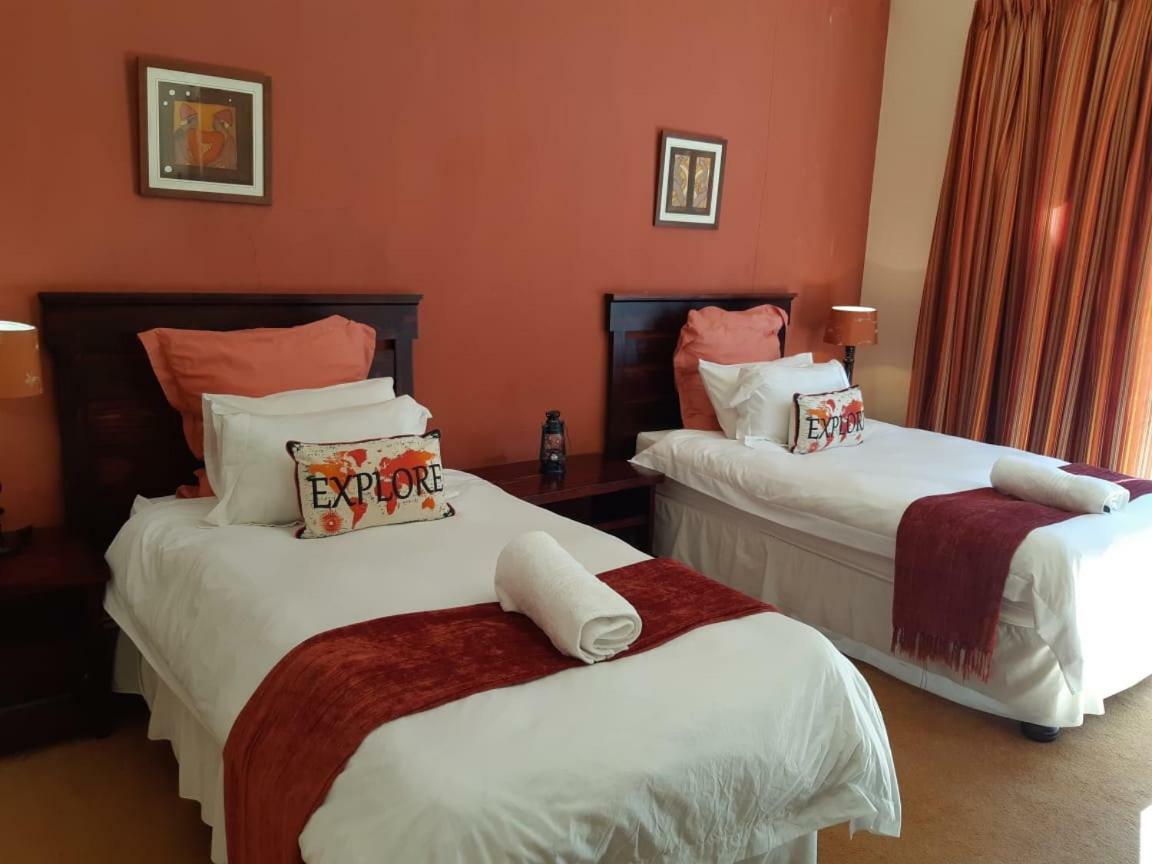 The Hogsback Inn Екстериор снимка