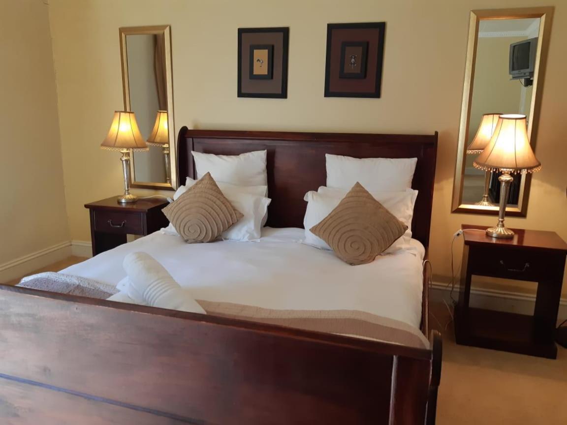 The Hogsback Inn Екстериор снимка